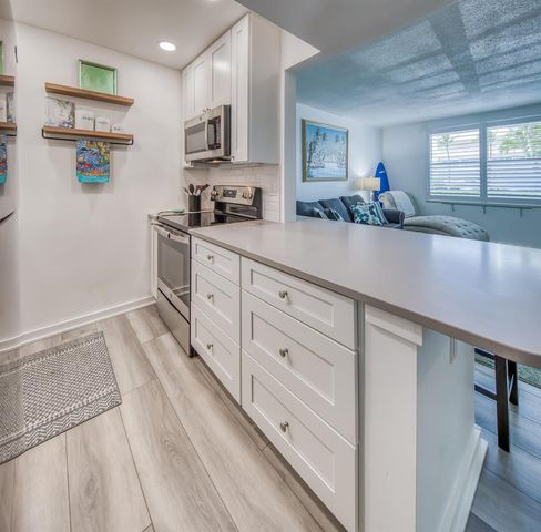 2565 S OCEAN Boulevard 1040, Palm Beach, FL 33480