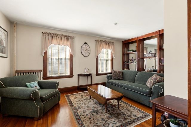 13 Lynnfield Street, Peabody, MA 01960