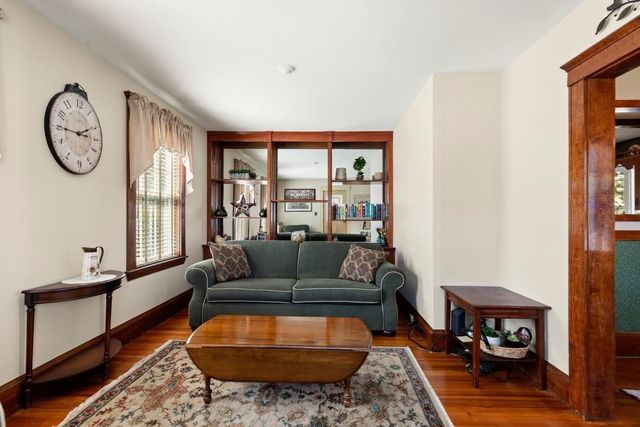 13 Lynnfield Street, Peabody, MA 01960