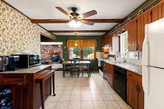 13 Lynnfield Street, Peabody, MA 01960