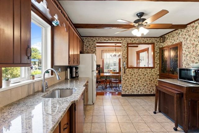 13 Lynnfield Street, Peabody, MA 01960