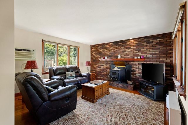13 Lynnfield Street, Peabody, MA 01960