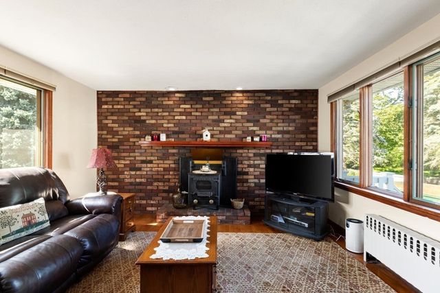 13 Lynnfield Street, Peabody, MA 01960