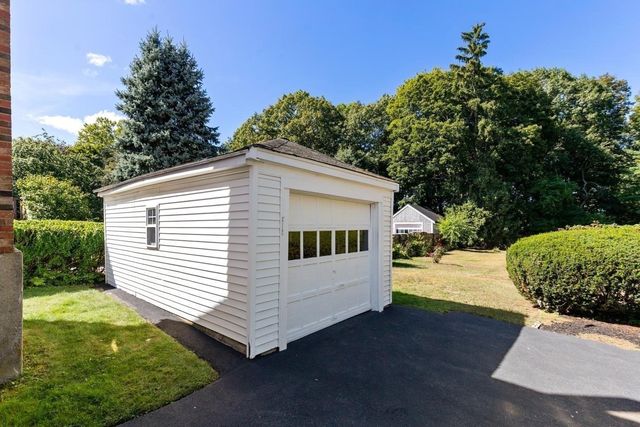 13 Lynnfield Street, Peabody, MA 01960
