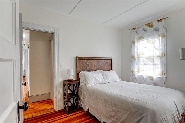 7 Division Street, Newport, RI 02840