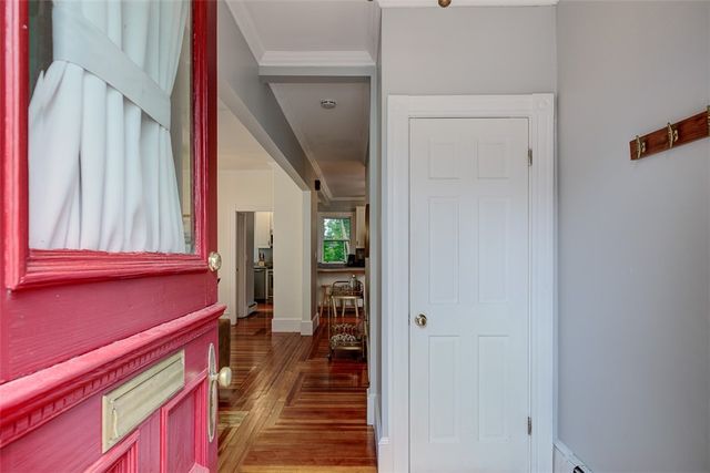 7 Division Street, Newport, RI 02840