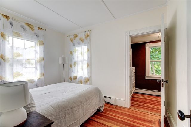 7 Division Street, Newport, RI 02840