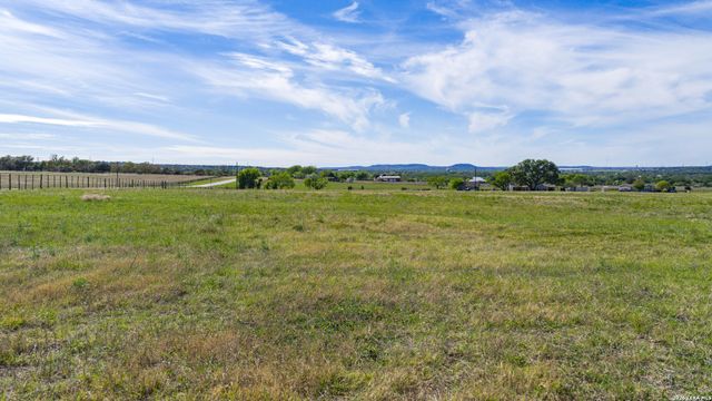 0001 Clearwater, Comfort, TX 78013
