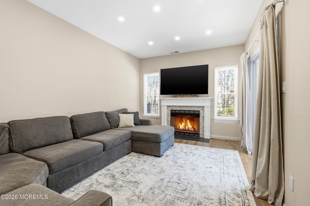 24 Karen Drive, Tinton Falls, NJ 07753