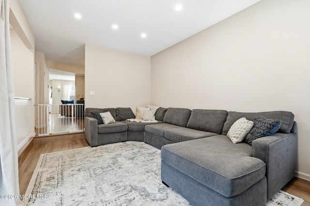 24 Karen Drive, Tinton Falls, NJ 07753