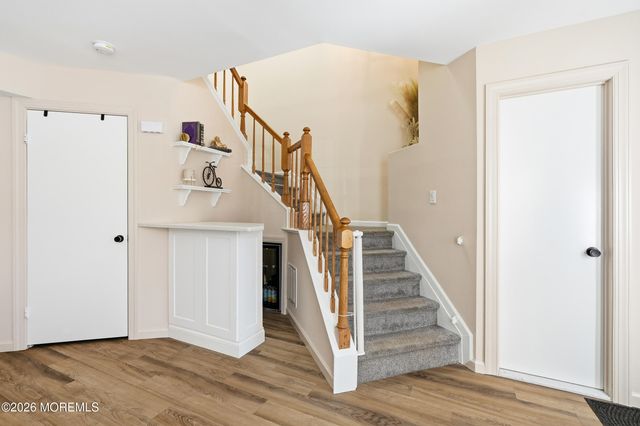 24 Karen Drive, Tinton Falls, NJ 07753