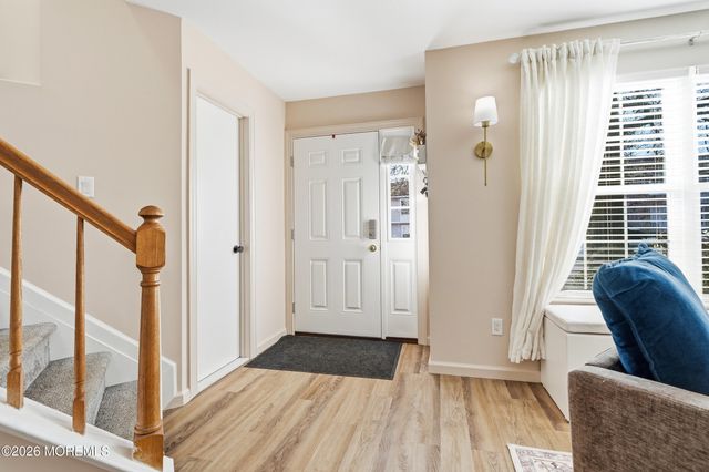 24 Karen Drive, Tinton Falls, NJ 07753