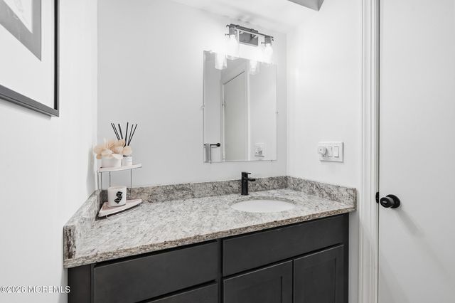 24 Karen Drive, Tinton Falls, NJ 07753