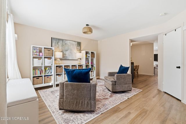 24 Karen Drive, Tinton Falls, NJ 07753