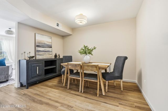 24 Karen Drive, Tinton Falls, NJ 07753