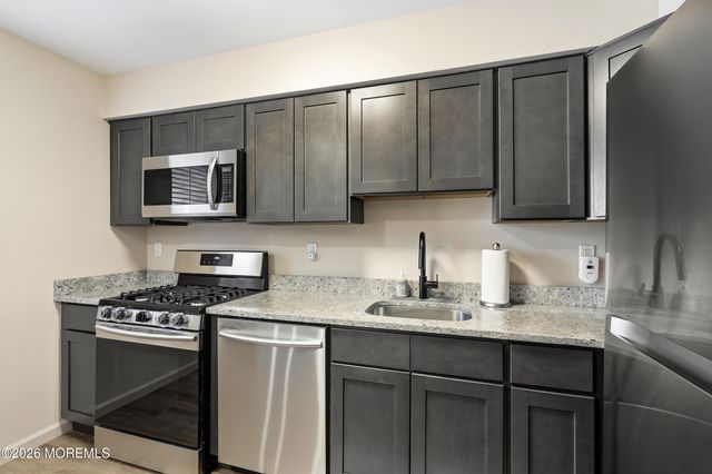 24 Karen Drive, Tinton Falls, NJ 07753