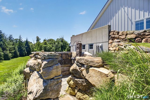 54 Barnes Road, Stonington, CT 06378