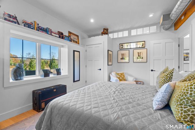 54 Barnes Road, Stonington, CT 06378