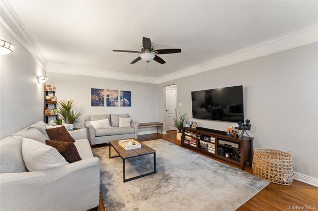 472 Gramatan Avenue Bldg 6 Bldg 6, Unit BB4, Mount Vernon, NY 10552