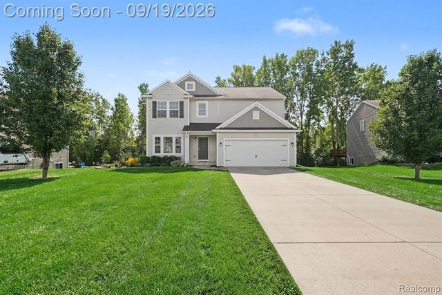 4430 Pebble Creek Boulevard, Grand Blanc, MI 48439