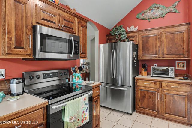 15385 Lakeview Court, Gulfport, MS 39503