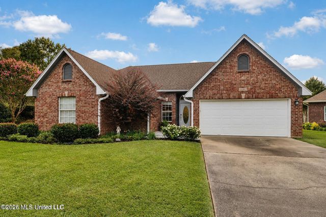15385 Lakeview Court, Gulfport, MS 39503