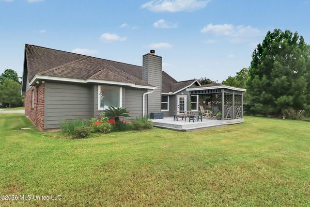 15385 Lakeview Court, Gulfport, MS 39503