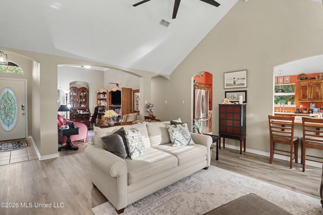 15385 Lakeview Court, Gulfport, MS 39503