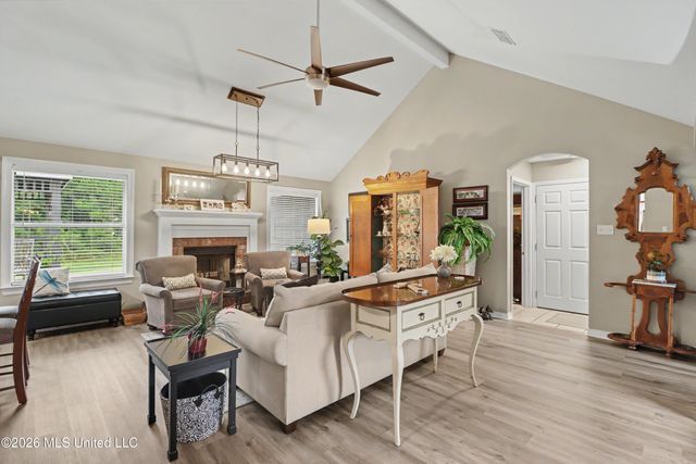15385 Lakeview Court, Gulfport, MS 39503