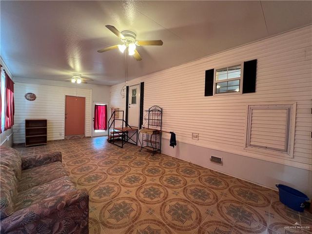 98 Lampshire Avenue, Mission, TX 78572