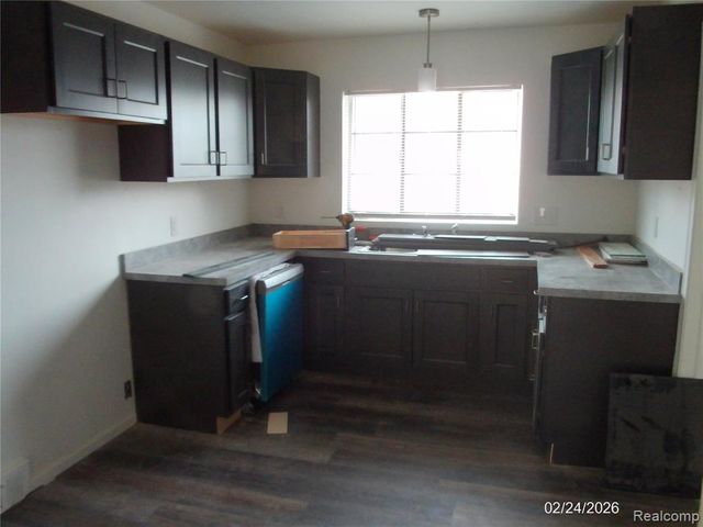 406 W Golden, Highland Park, MI 48203