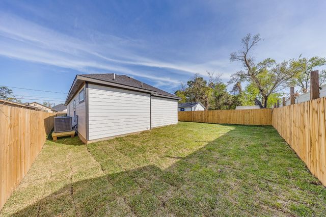 6313 Joe Louis Lane, Houston, TX 77091