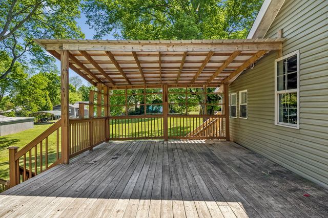 408 W 12th St, Columbia, TN 38401