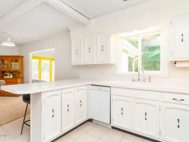 1805 Travis Lane, Burlington, NC 27217