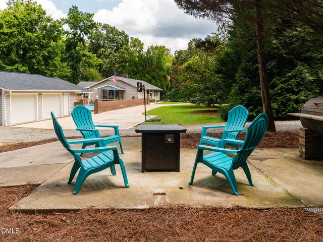 1805 Travis Lane, Burlington, NC 27217