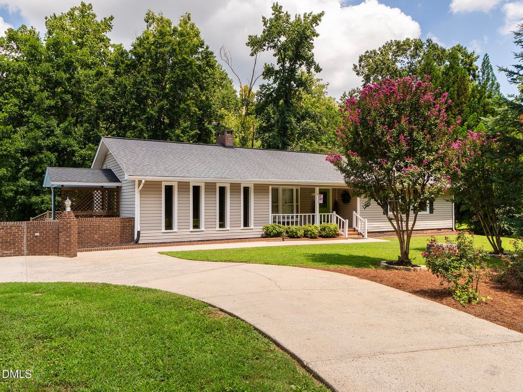 1805 Travis Lane, Burlington, NC 27217