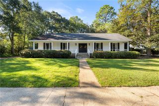 6205 Burntwood S Drive, Mobile, AL 36609