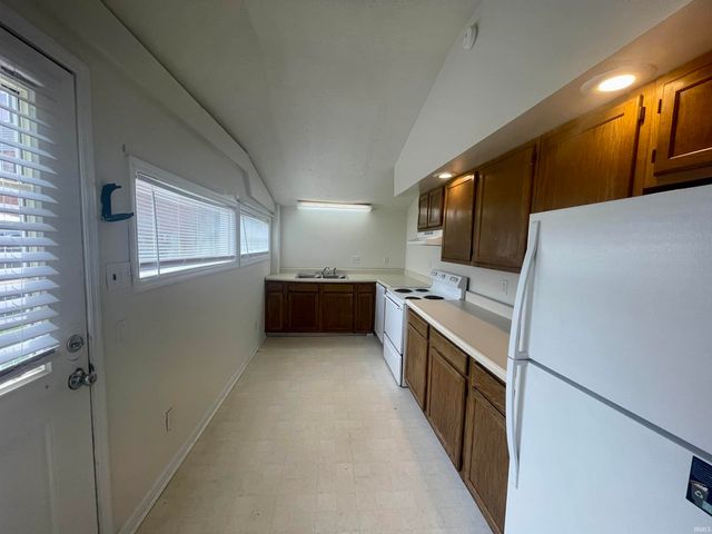 200 E 2nd Street, Bloomington, IN 47401