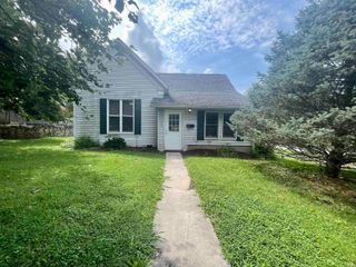 200 E 2nd Street, Bloomington, IN 47401