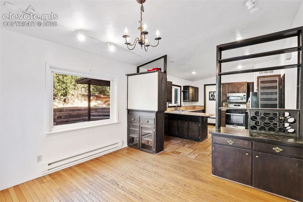 220 Illinois Avenue, Manitou Springs, CO 80829 — photo 4