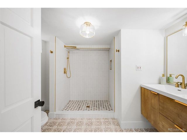 4786 Teller St, Wheat Ridge, CO 80033