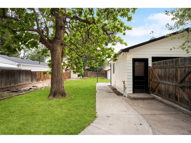 4786 Teller St, Wheat Ridge, CO 80033