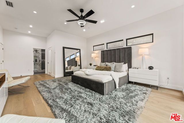 1170 S Lucerne Boulevard, Los Angeles, CA 90019