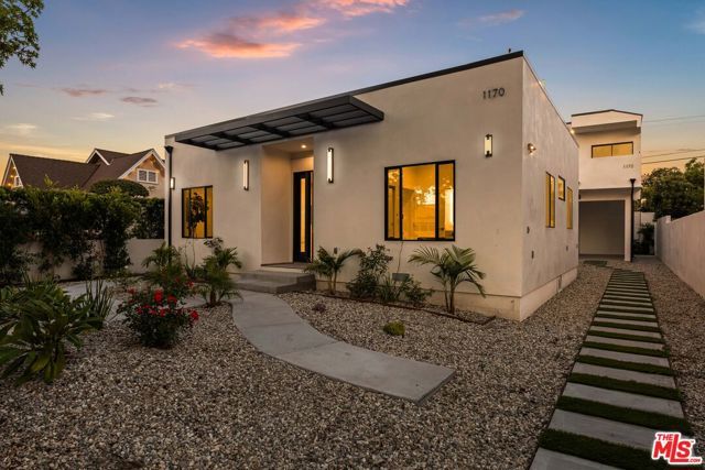 1170 S Lucerne Boulevard, Los Angeles, CA 90019