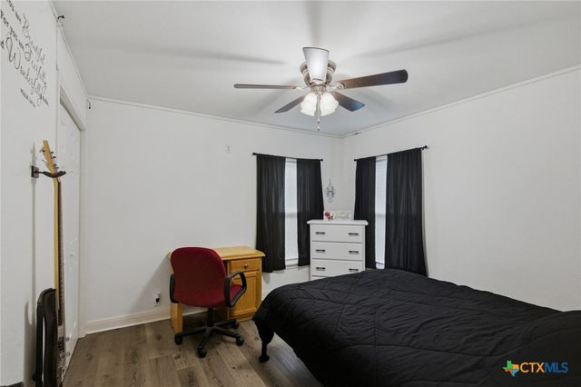 3309 Avondale Street, Victoria, TX 77901