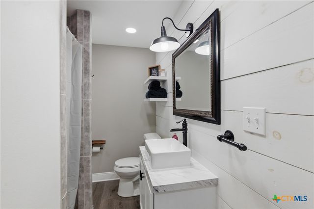 3309 Avondale Street, Victoria, TX 77901