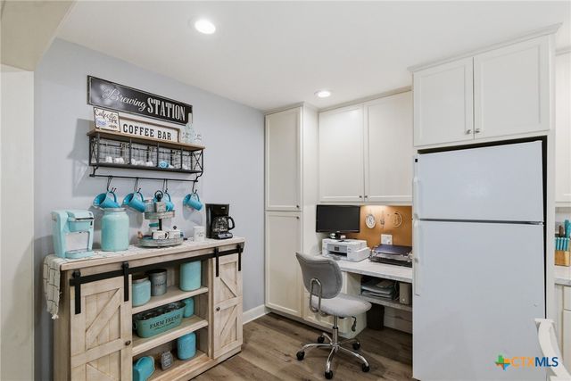 3309 Avondale Street, Victoria, TX 77901