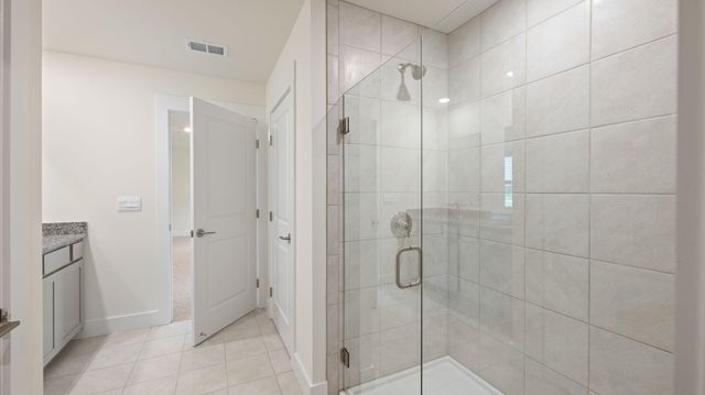 8491 Watercolour Lane, Ooltewah, TN 37363