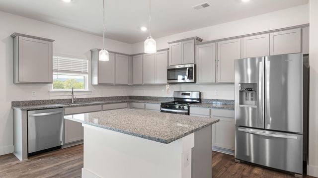 8491 Watercolour Lane, Ooltewah, TN 37363