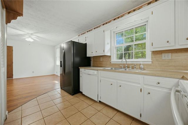 1723 Collins Hill Road, Lawrenceville, GA 30043